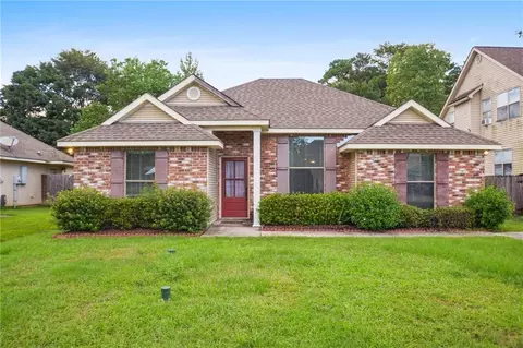 2143 3rd St, Mandeville, LA 70471 photo 1