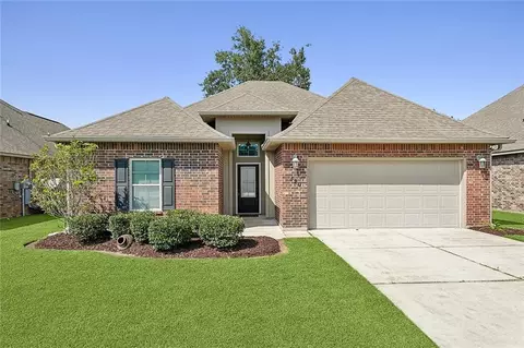 520 Buckthorne Pl, Covington, LA 70435 photo 1