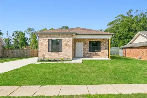 2409 Daniel Dr, Violet, LA 70092 photo 1