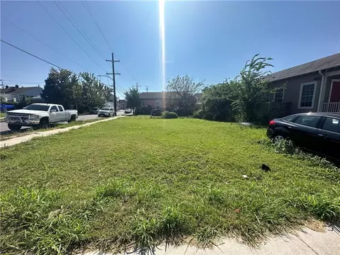 1536 N Robertson St, New Orleans, LA 70116