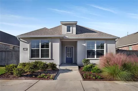 369 E Lakeshore Vlg, Slidell, LA 70461 photo 1