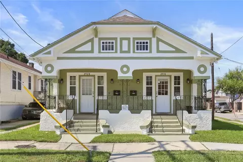 2928 Upperline St, New Orleans, LA 70115
