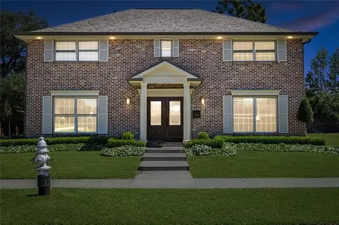 4113 Napoli Dr, Metairie, LA 70002