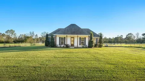 81094 Jim Sharp Rd, Covington, LA 70435 photo 1
