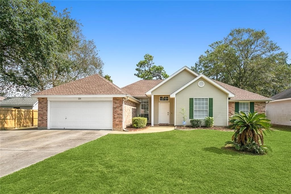 104 Danielle Blvd, Slidell, LA 70458 photo 1