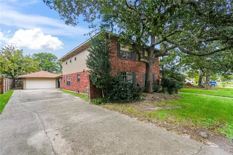 1326 Independence Dr, Slidell, LA 70458 photo 1