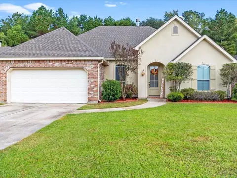280 Vintage Dr, Covington, LA 70433 photo 1