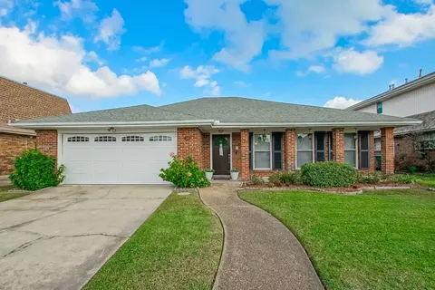 74 Granada Dr, Kenner, LA 70065 photo 1