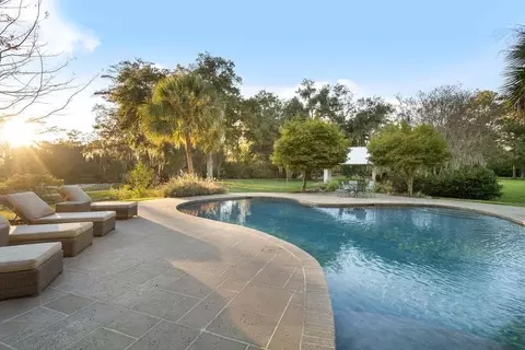 Exterior - 70511 Riverside Dr, Covington, LA 70433 photo 9 of 10