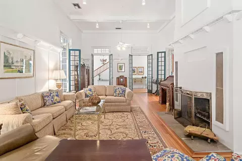 Living - 70511 Riverside Dr, Covington, LA 70433 photo 1 of 3
