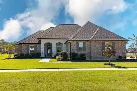 705 Deer Frk, Covington, LA 70435 photo 1