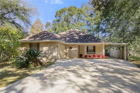 318 W 8th Ave, Covington, LA 70433 photo 1