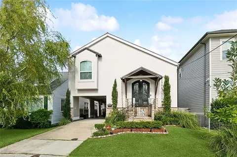 889 Pontalba St, New Orleans, LA 70124