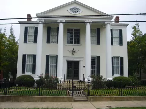 206 S Dr Ml King St, Natchez, MS 39120