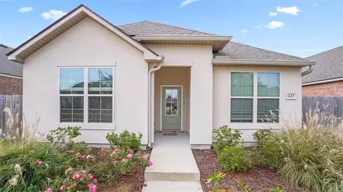 427 E Lakeshore Vlg, Slidell, LA 70461