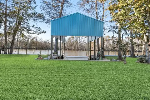 20845 Henry Rd, Springfield, LA 70462 photo 1