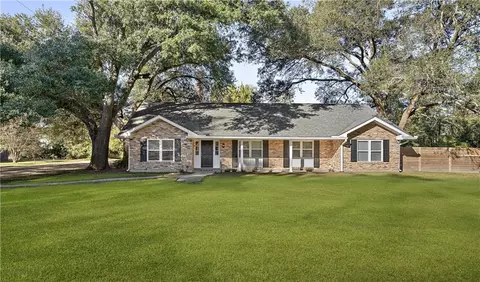 265 Robinhood Dr, Covington, LA 70433 photo 1