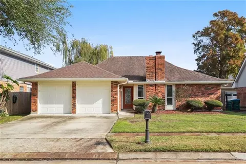 4212 Beaune Dr, Kenner, LA 70065 photo 1