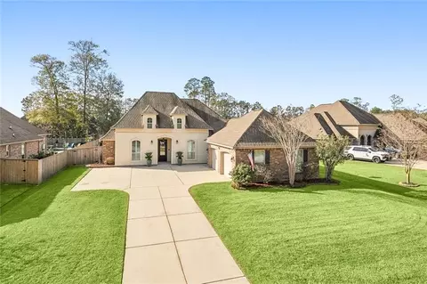1637 Orchard Dr, Covington, LA 70433 photo 1