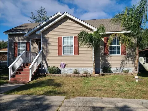 5148 Crown Point Dr, Marrero, LA 70072 photo 1
