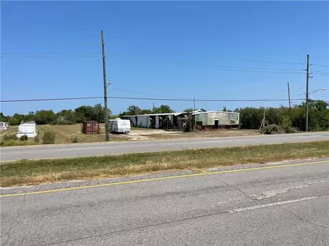 41735 Highway 23 Hwy, Boothville, LA 70041