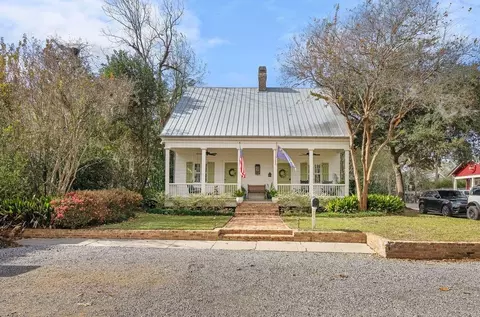 131 Lee Ln, Covington, LA 70433 photo 1