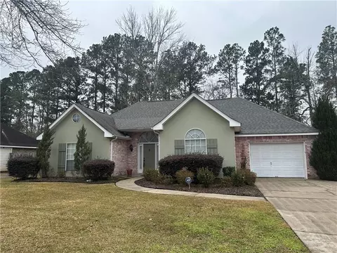 146 Woodcrest Dr, Covington, LA 70433
