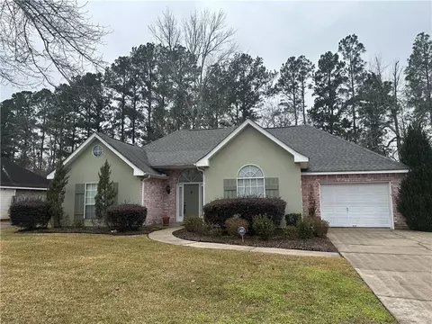 146 Woodcrest Dr, Covington, LA 70433