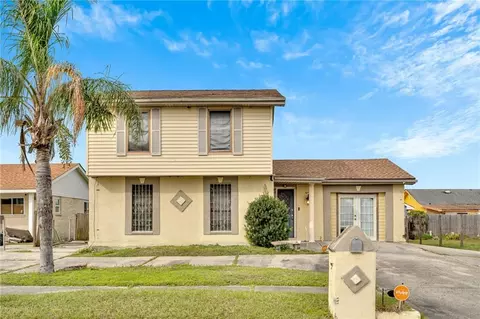13142 Chateau Ct, New Orleans, LA 70129