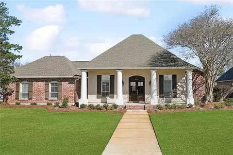 155 Butternut Ln, Mandeville, LA 70448 photo 1