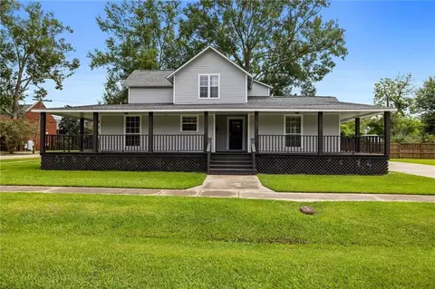 301 W Colorado St, Hammond, LA 70401