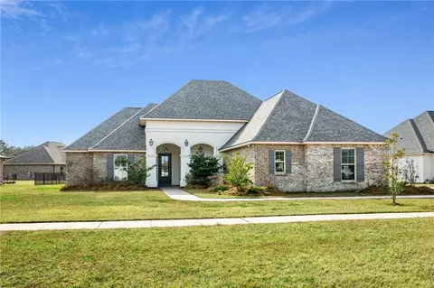 709 Deer Fork Xing, Covington, LA 70435 photo 1