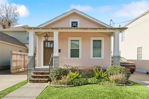 410 Newton St, Gretna, LA 70053