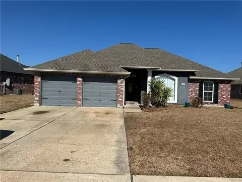 152 Oak Arbor Dr, Laplace, LA 70068