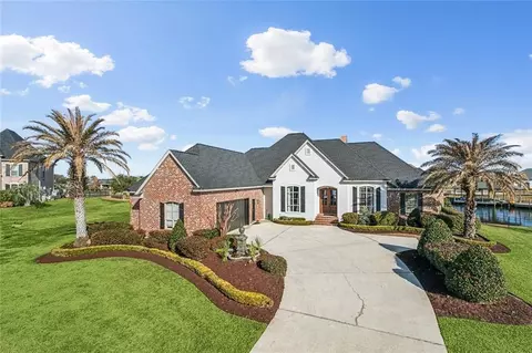 233 Islander Dr, Slidell, LA 70458 photo 1