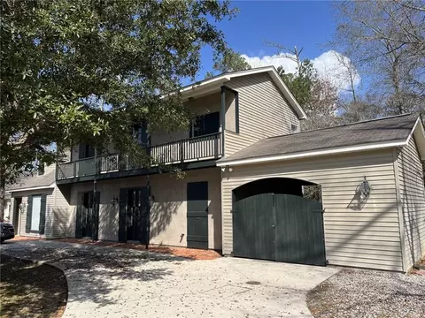2075 3rd St, Mandeville, LA 70471 photo 1