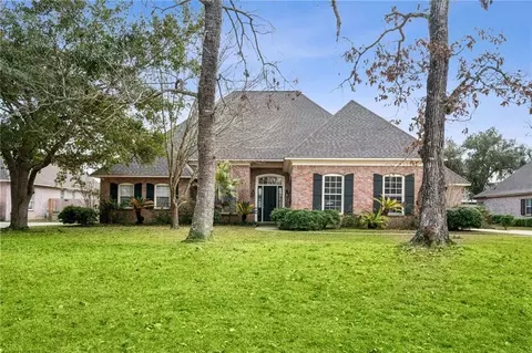 558 Winbourne Dr, Slidell, LA 70461 photo 1