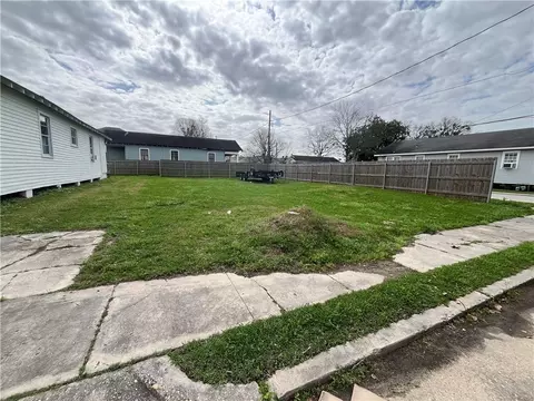 8 Th St, Gretna, LA 70053 photo 1