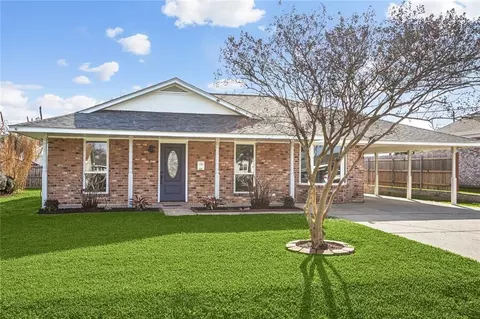 320 Marino Dr, Norco, LA 70079 photo 1