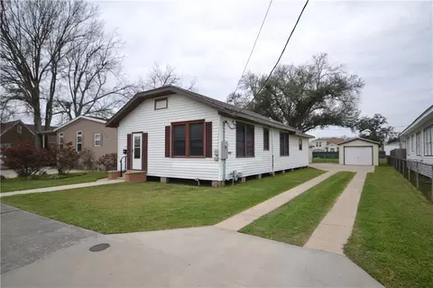 49 Apple St, Norco, LA 70079 photo 1