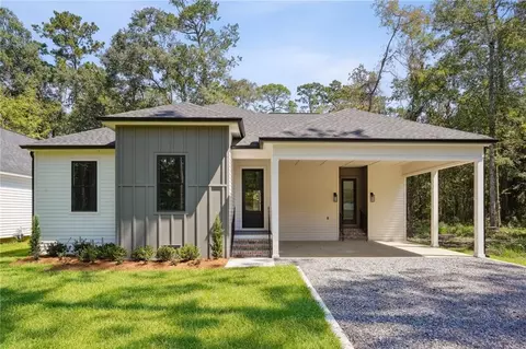 1122 W 19th St, Covington, LA 70433 photo 1