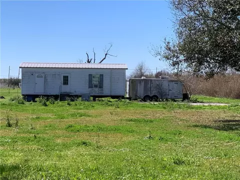 39128 Boothville River Rd, Buras, LA 70041