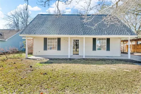 808 Covington Point Dr, Covington, LA 70433 photo 1