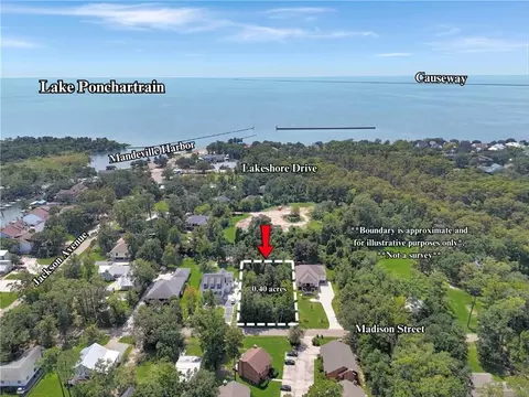 1536 Madison St, Mandeville, LA 70448