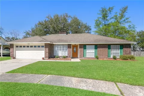 414 Longleaf Dr, Slidell, LA 70458 photo 1