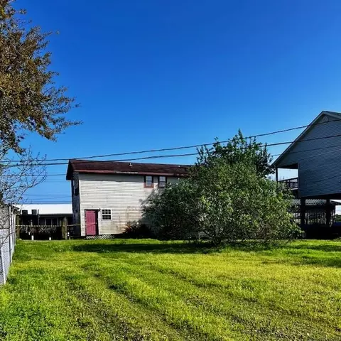 100 A Carr Dr, Slidell, LA 70458