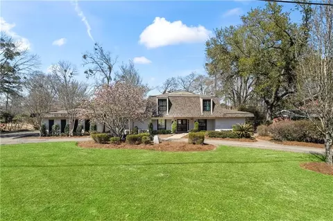 196 Tchefuncte Dr, Covington, LA 70433 photo 1