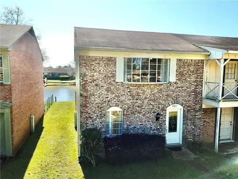 821 Parkway Dr, Natchitoches, LA 71457