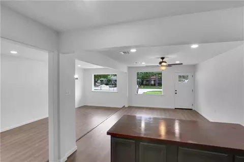 Living - 365 Olive Dr, Slidell, LA 70458 photo 4 of 4
