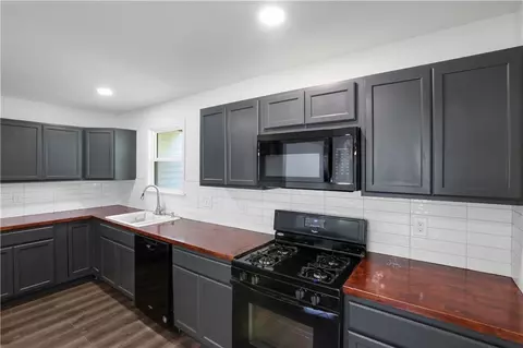 Kitchen - 365 Olive Dr, Slidell, LA 70458 photo 1 of 1